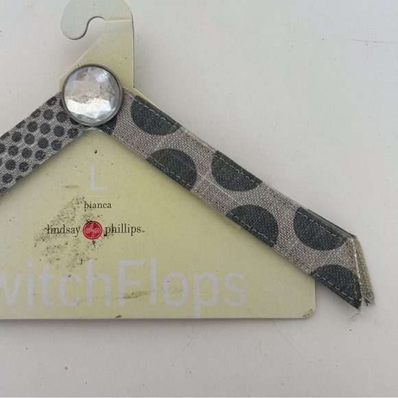 LINDSAY PHILLIPS SWITCH FLOPS SIZE LARGE - Picture 8 of 10